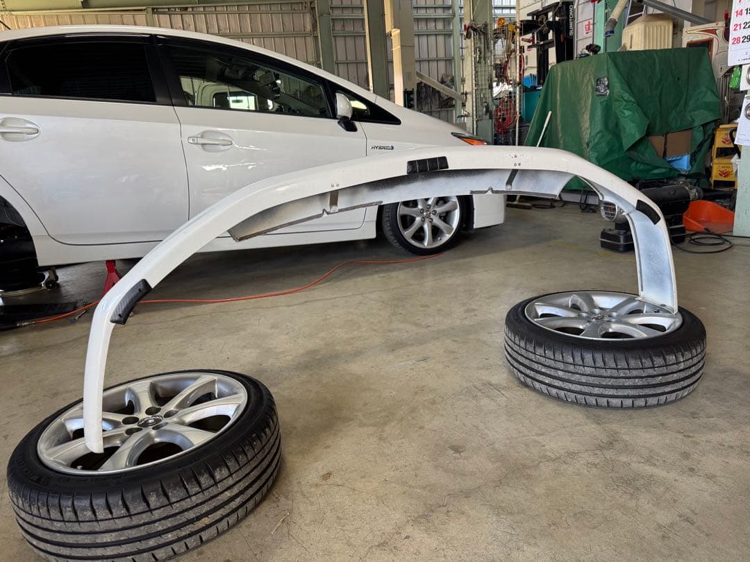 トヨタ 30プリウス前期モデリスタエアロ（フロント）