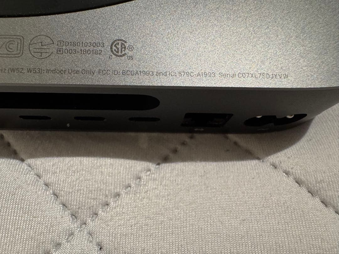 Apple Mac mini 2018 i3 8GBメモリ　初期化済み