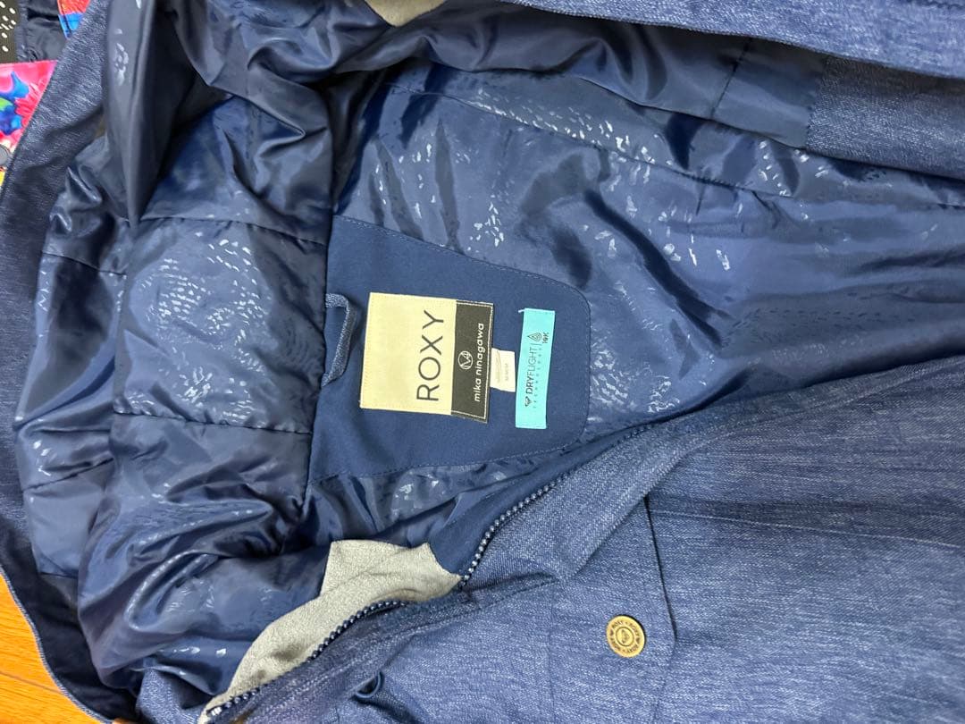 ROXY/ロキシー レディース スノーボードウェア 蜷川実花コラボ　上下セット