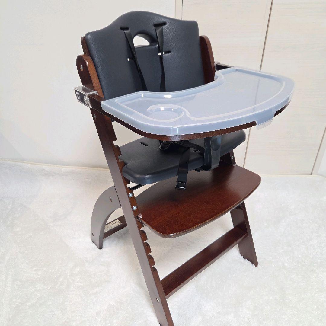 ビヨンドジュニアハイチェア　マホガニー・ブラック