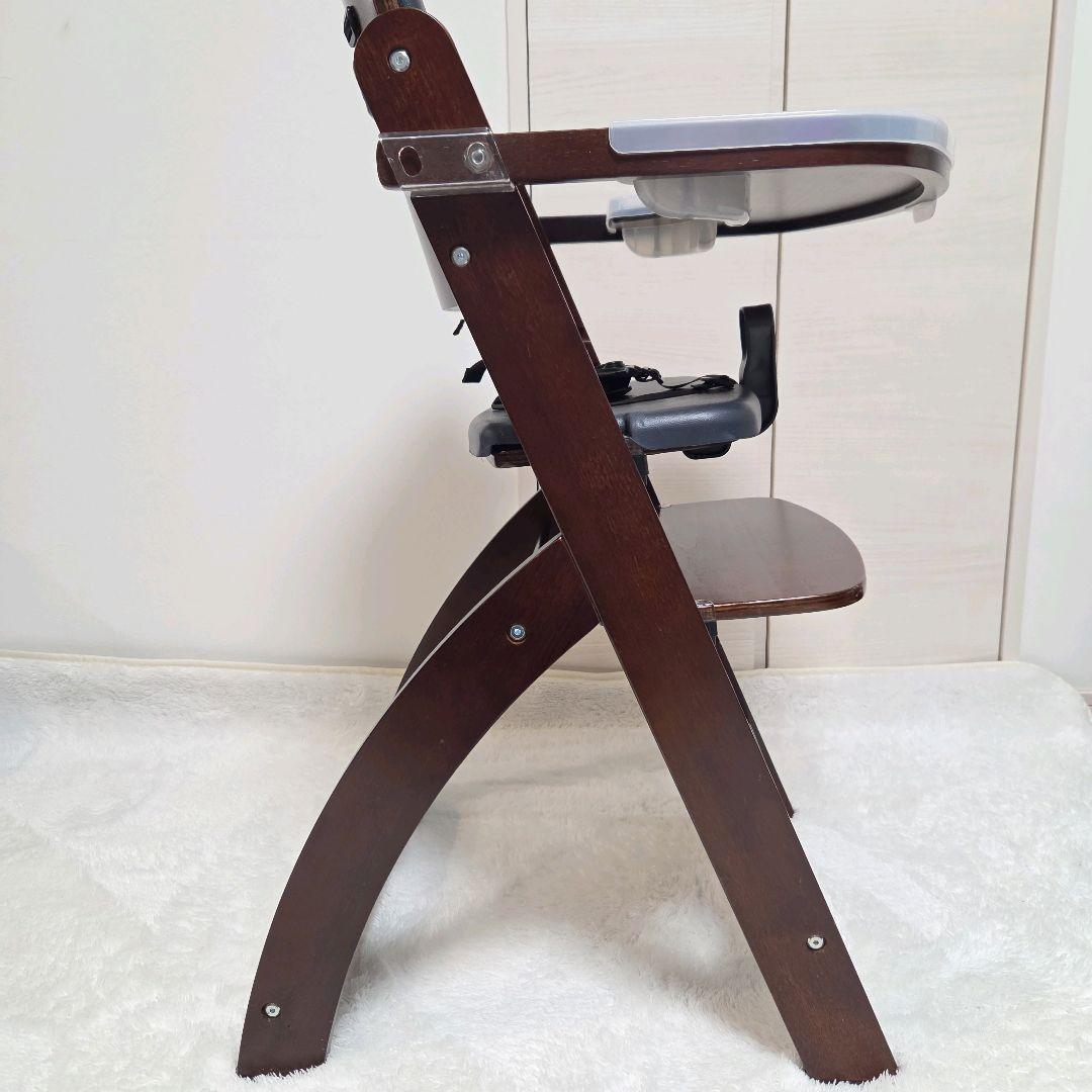 ビヨンドジュニアハイチェア　マホガニー・ブラック