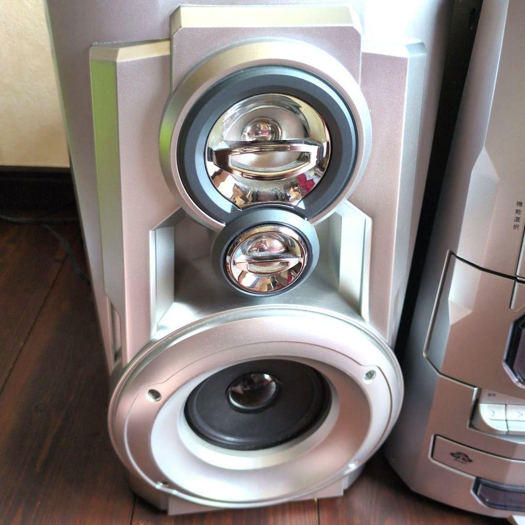 マルチコンポNEXT　3枚CD・カセット・レコードプレーヤー　HF-638PE