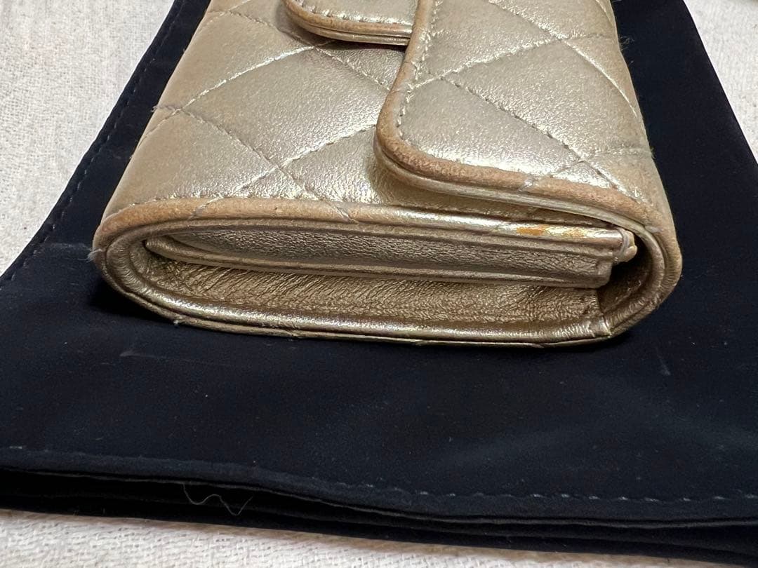 シャネル　マトラッセ　ケース　ミニウォレット　ゴールド