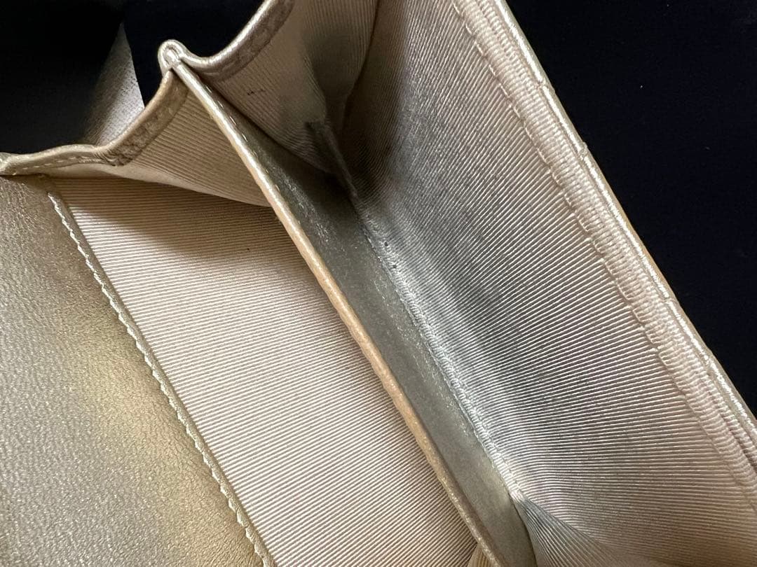 シャネル　マトラッセ　ケース　ミニウォレット　ゴールド