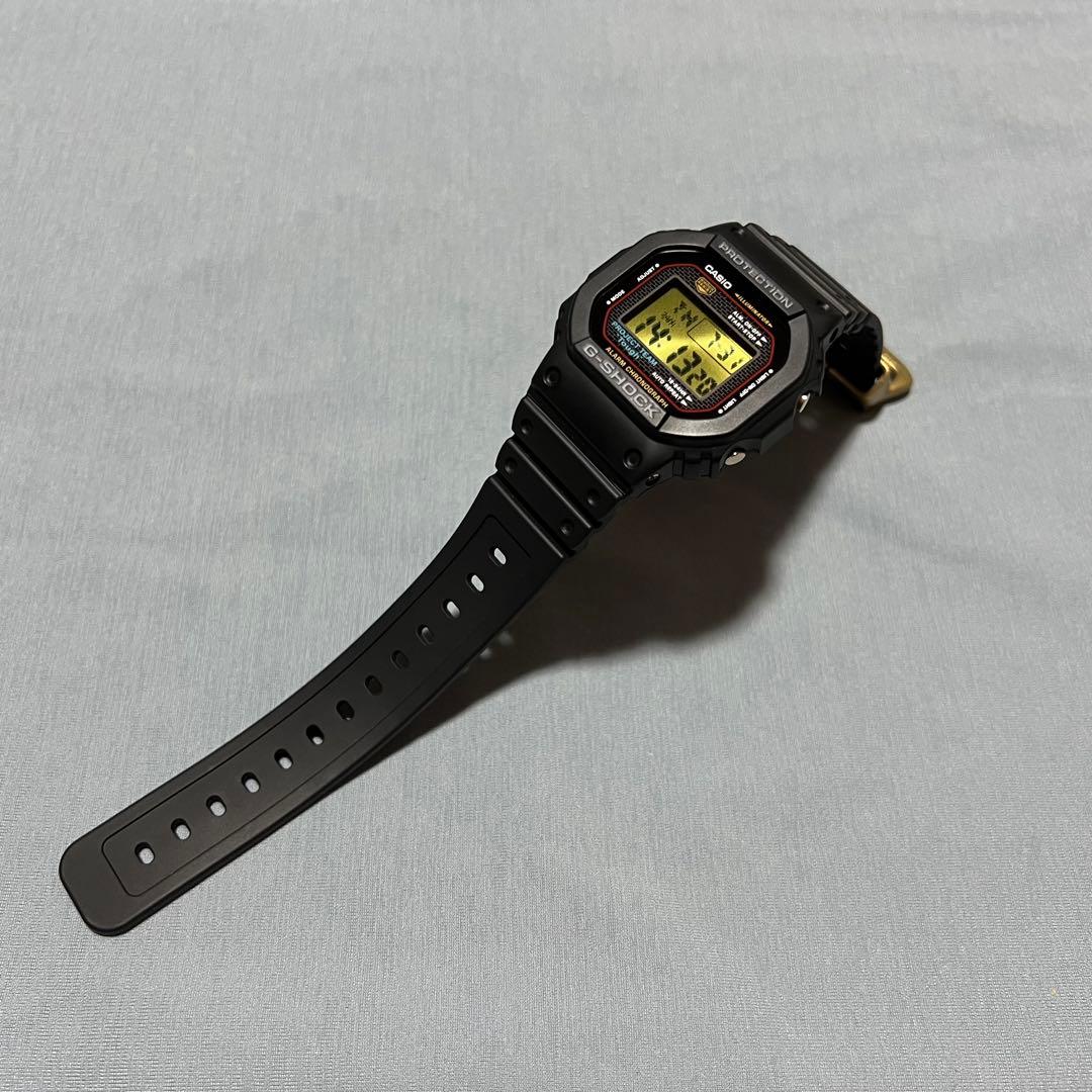 G-SHOCK DW-5040PG-1JR 40周年記念モデル