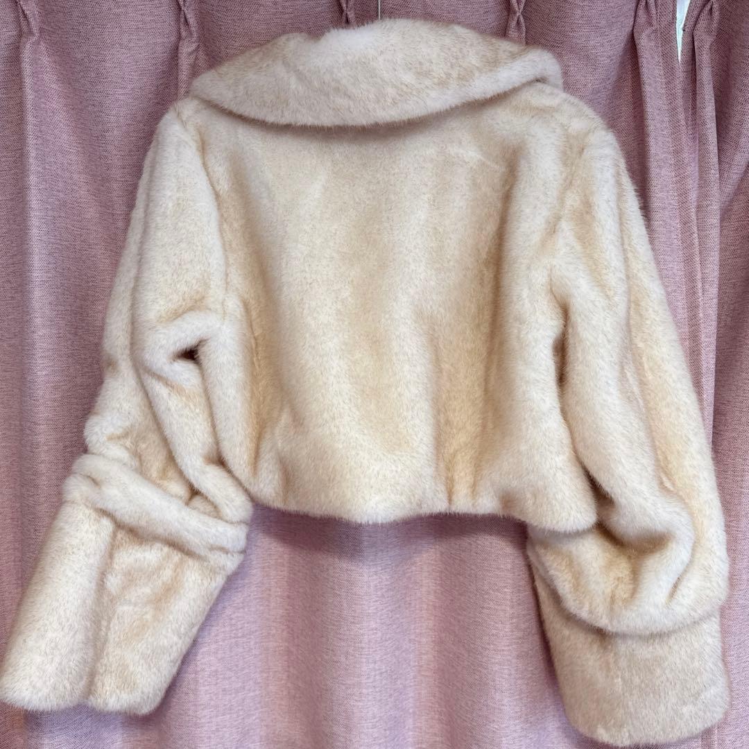 dazzlin ビットショートミンクライクファーコート オフホワイト