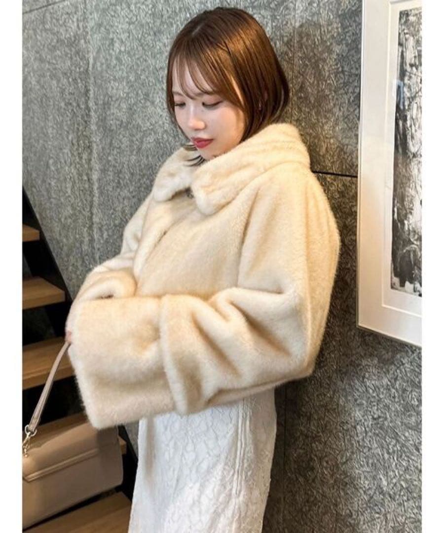 dazzlin ビットショートミンクライクファーコート オフホワイト