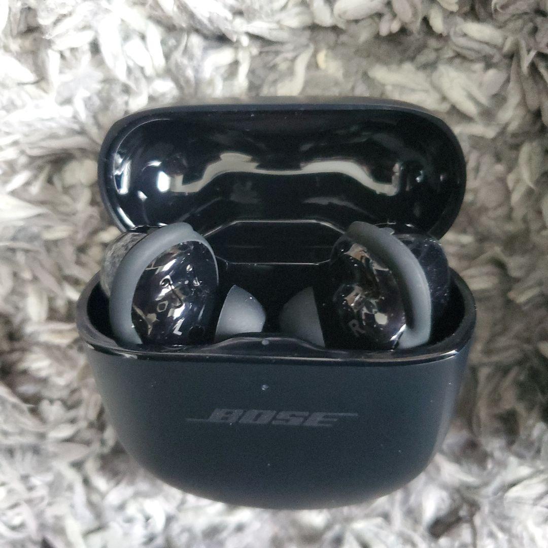 Bose QuietComfort Ultra ワイヤレスイヤホン ケース付