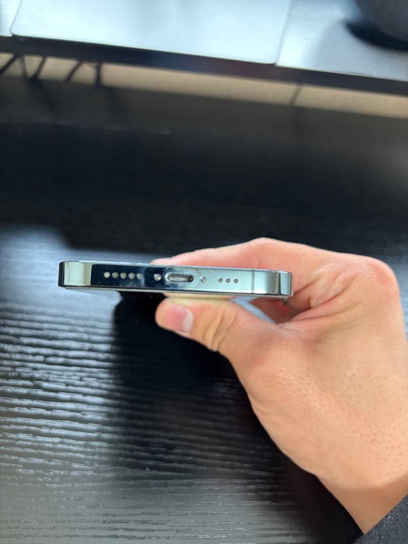 iPhone12 pro 256GB 背面割れ　 simロック解除済み