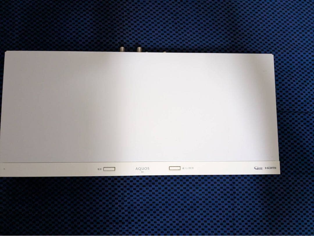 【ラスト値下げ 】SHARP ブルーレイレコーダー リモコン付き　ホワイト