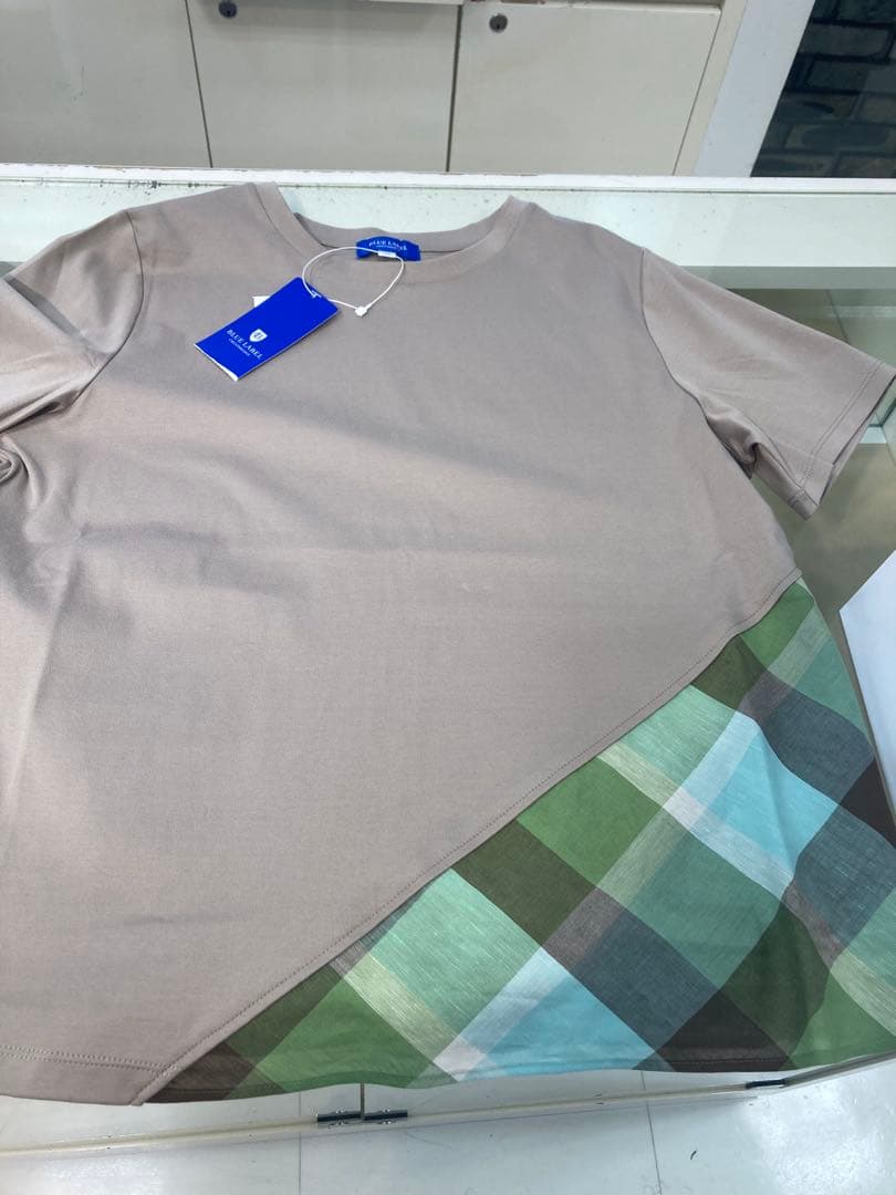 BLUE LABEL CRESTBRIDGE◆ベージュ Tシャツ◆サイズ38