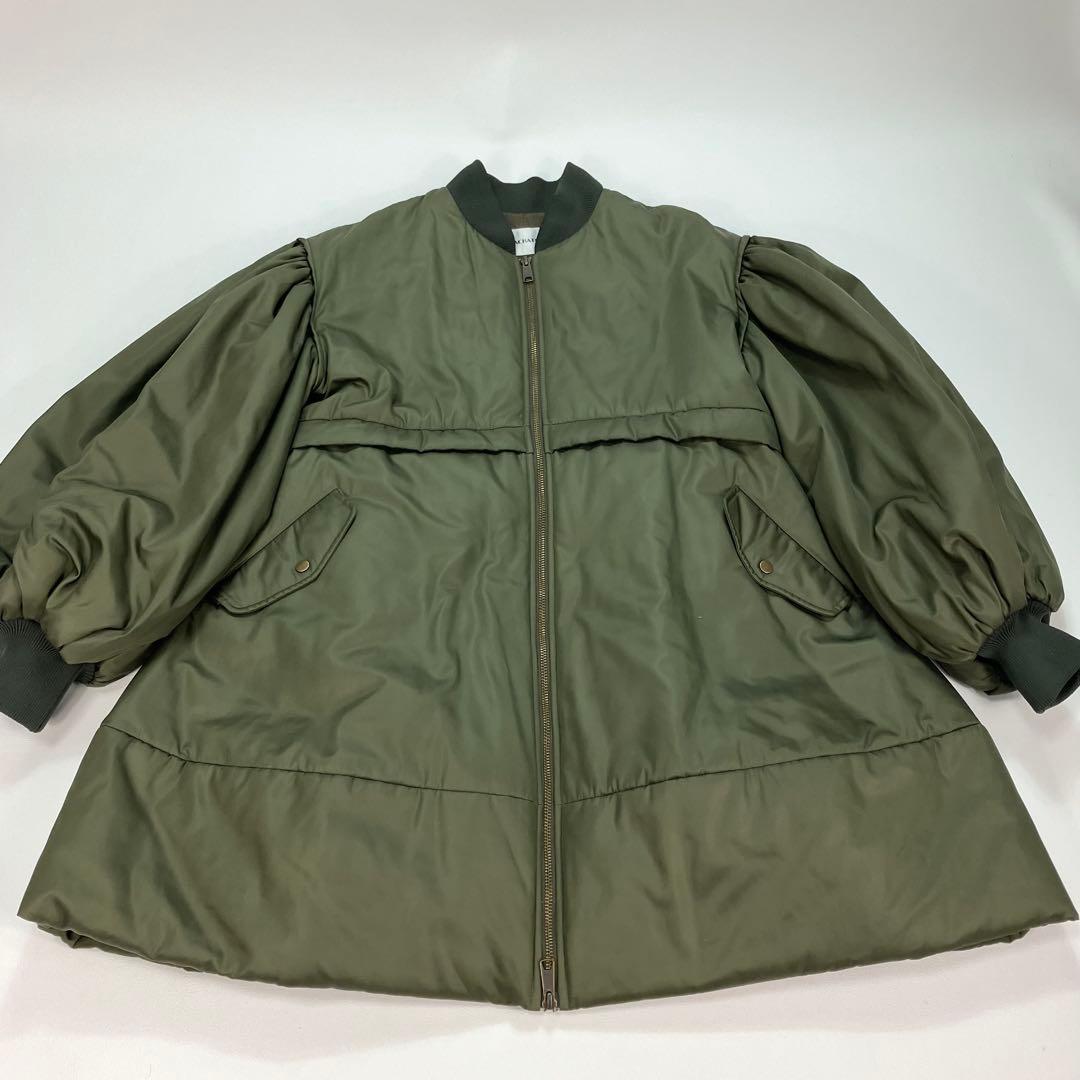 美品✨マチャット トップサーモフォルムコート　カーキ　フリーサイズ