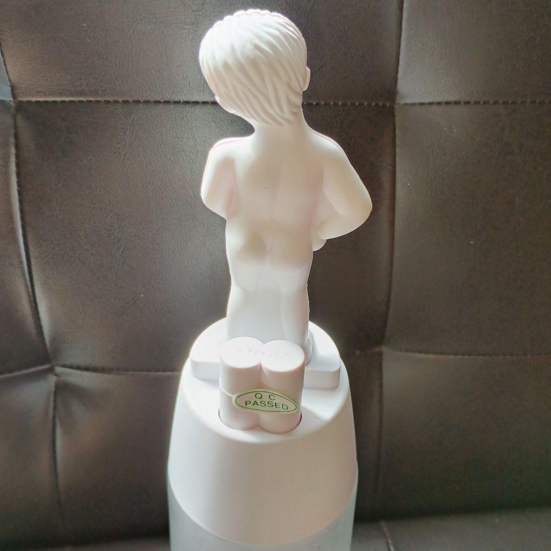 電動ドリンクディスペンサー　小便小僧