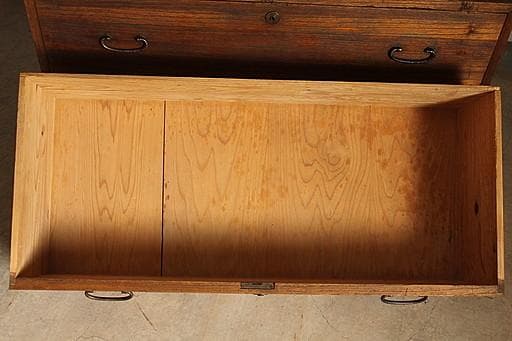 古い木製の引き出し2段　チェスト　桐箪笥