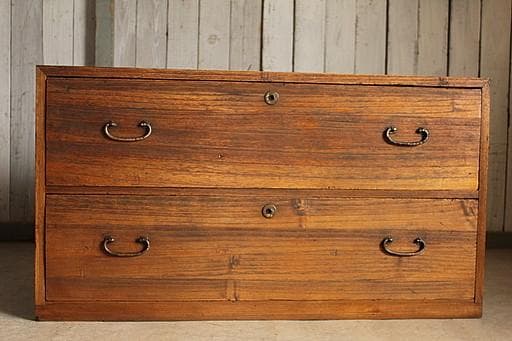 古い木製の引き出し2段　チェスト　桐箪笥