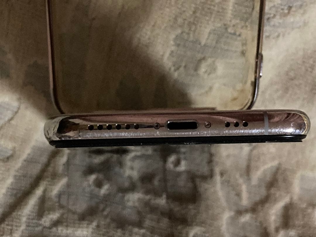 すぐ発送iPhone XS 64GB simフリーdocomopovo格安SIM