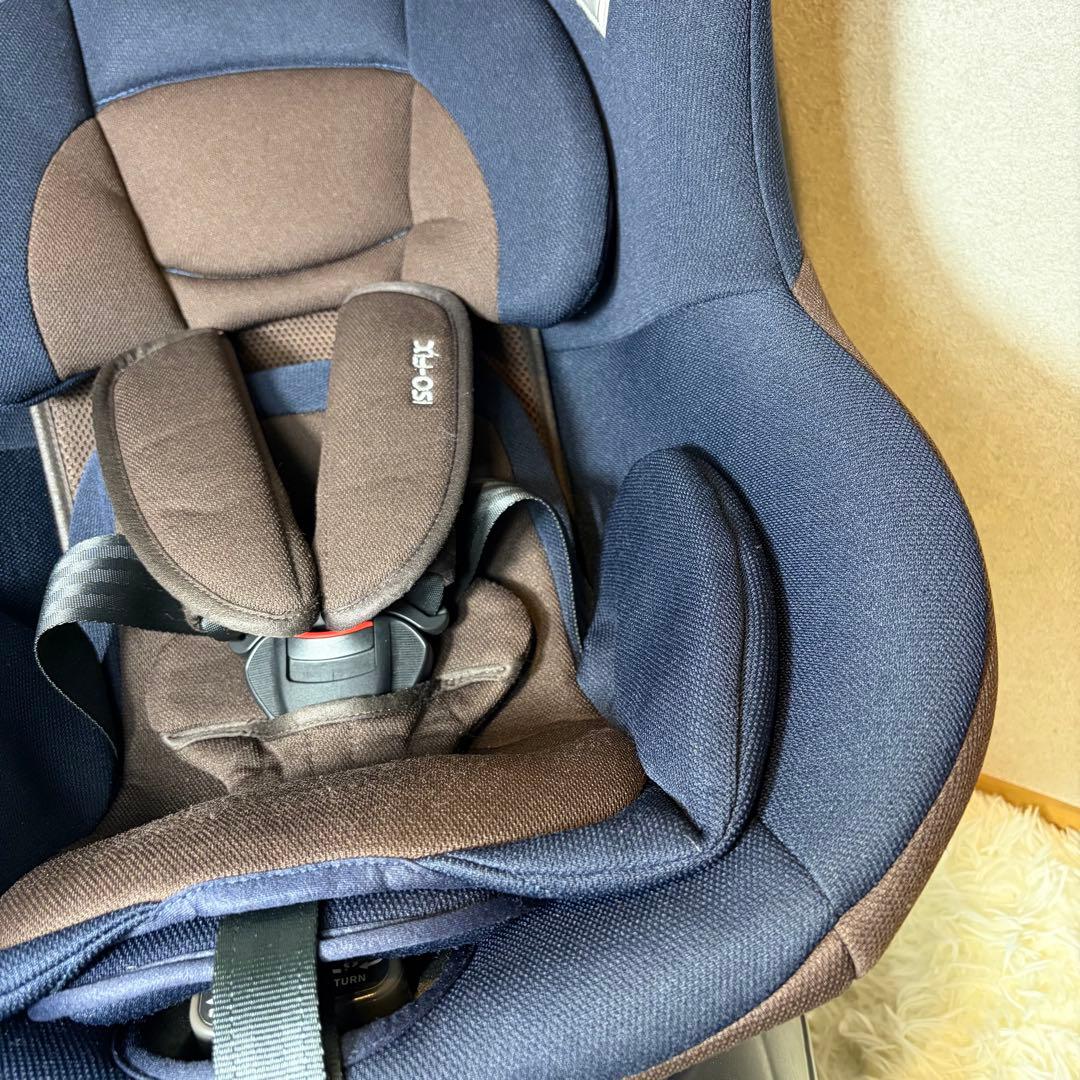 【ほぼ未使用】Combi コンビ クルムーヴ ISOFIX ブラウンネイビー