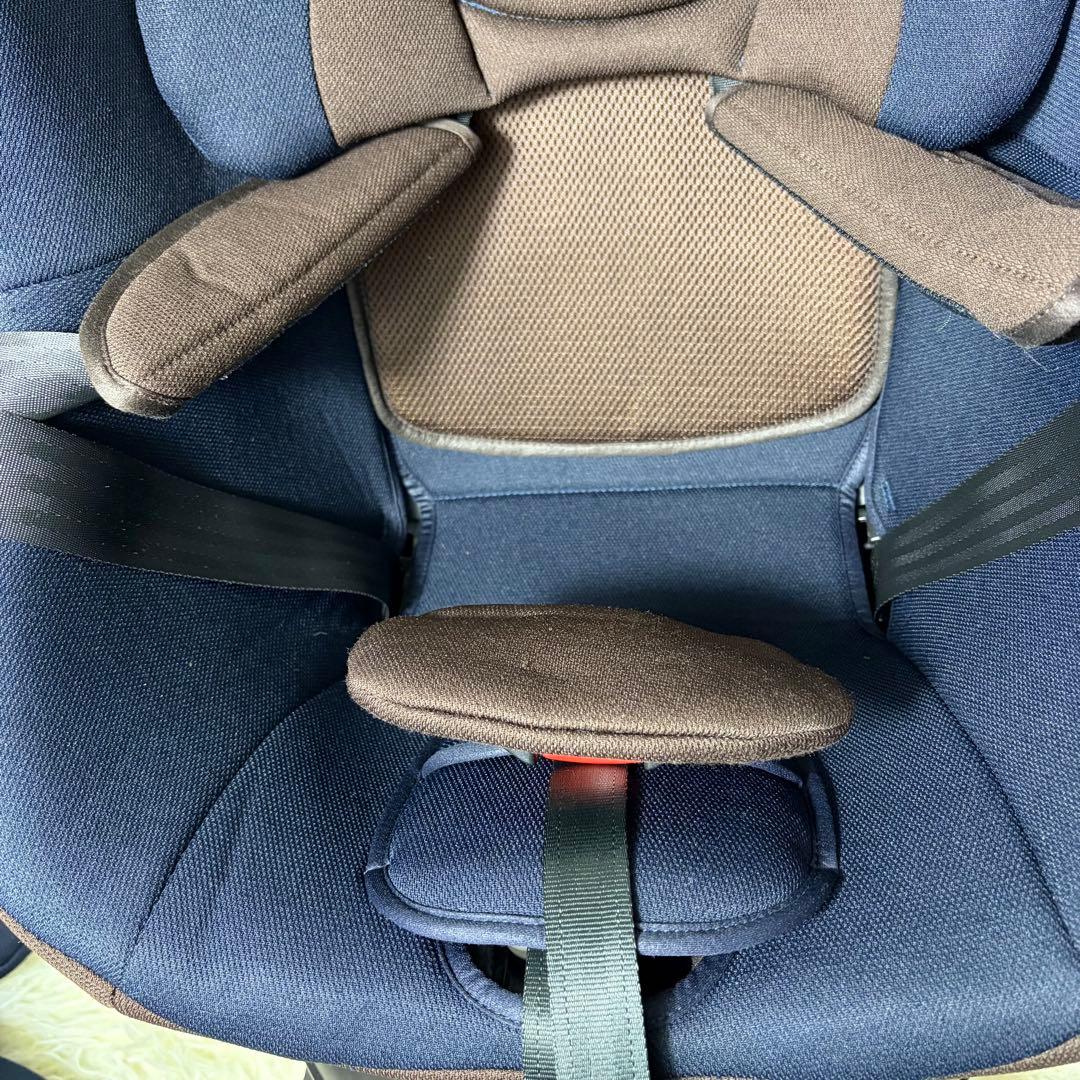 【ほぼ未使用】Combi コンビ クルムーヴ ISOFIX ブラウンネイビー