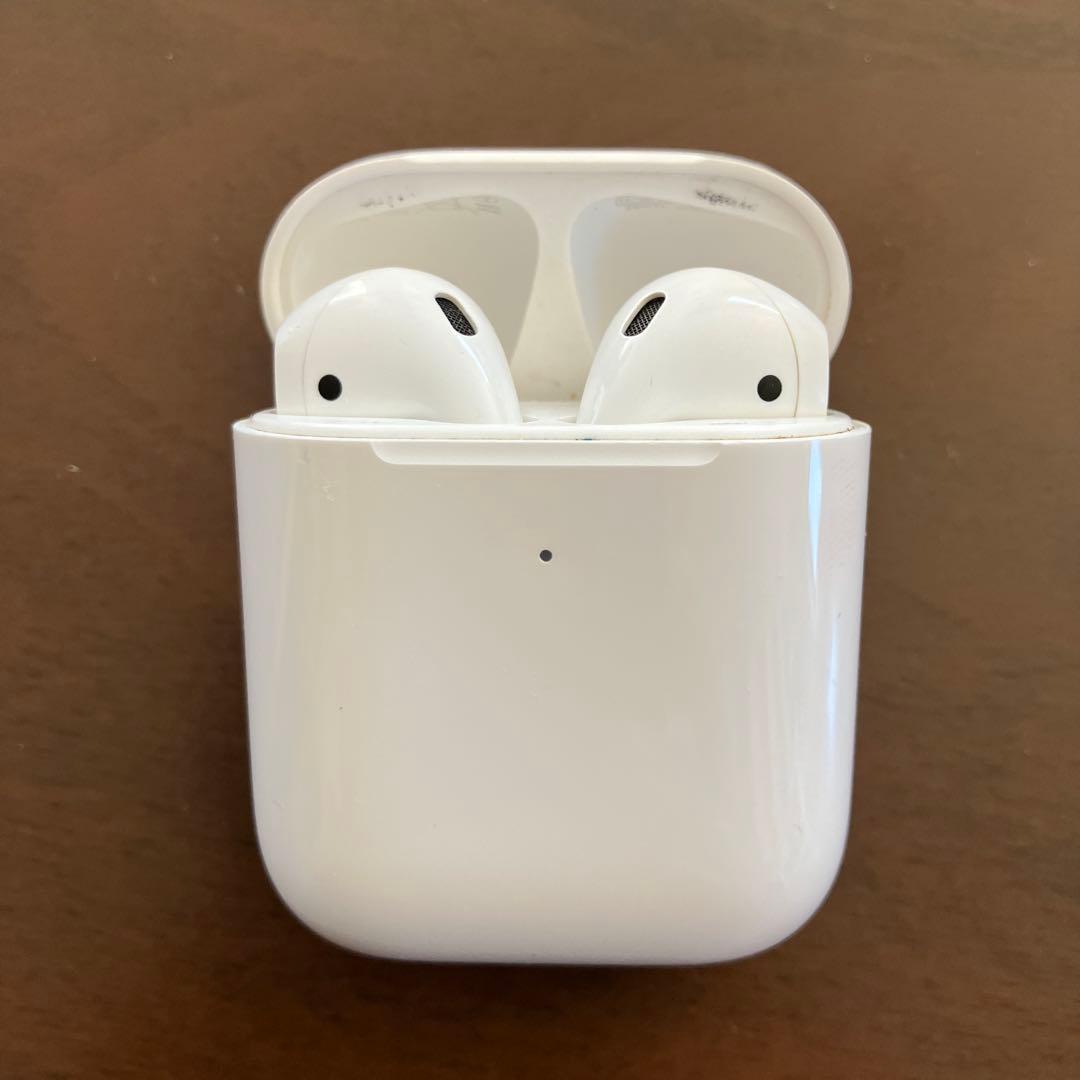 Apple AirPods 本体 Charging Case付き