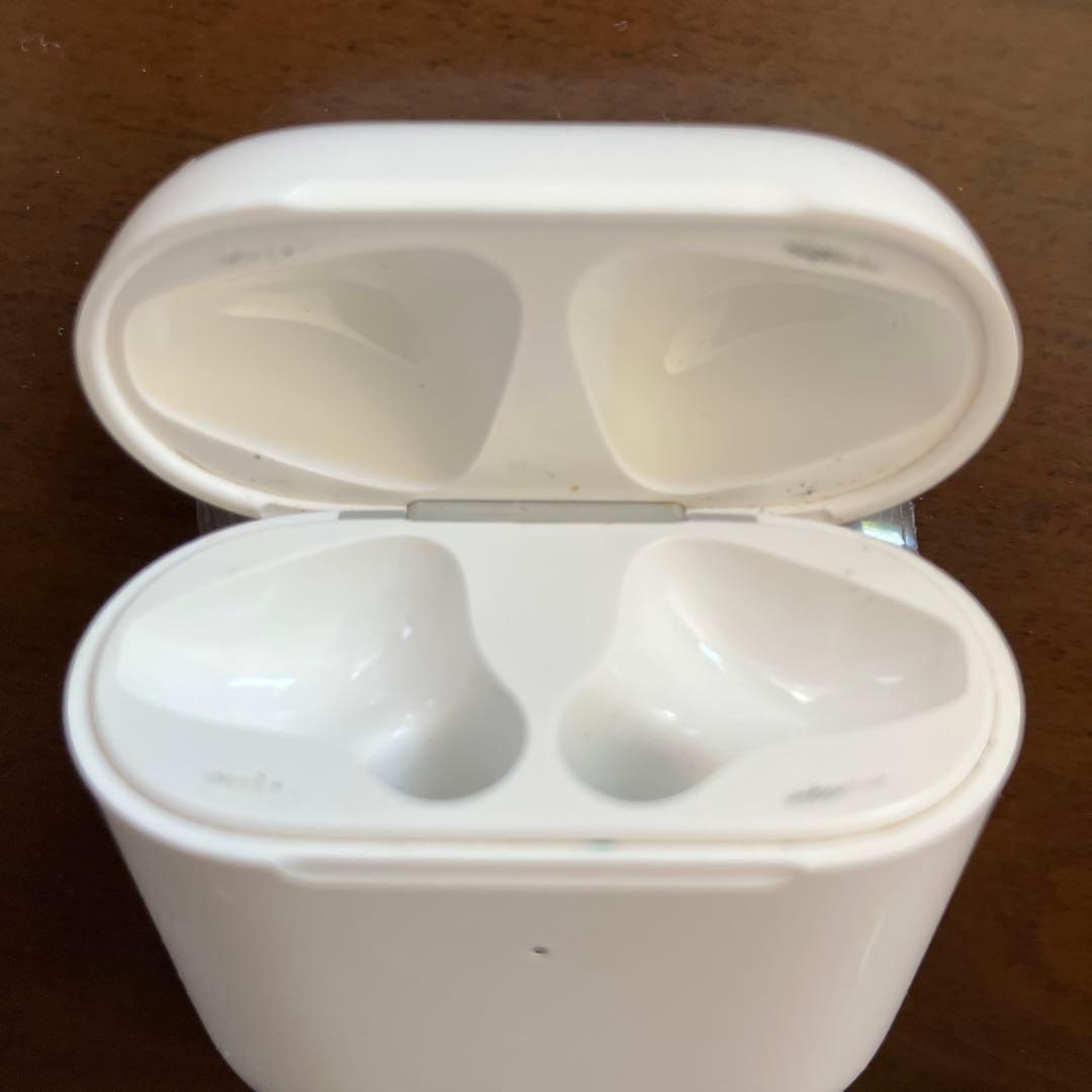 Apple AirPods 本体 Charging Case付き