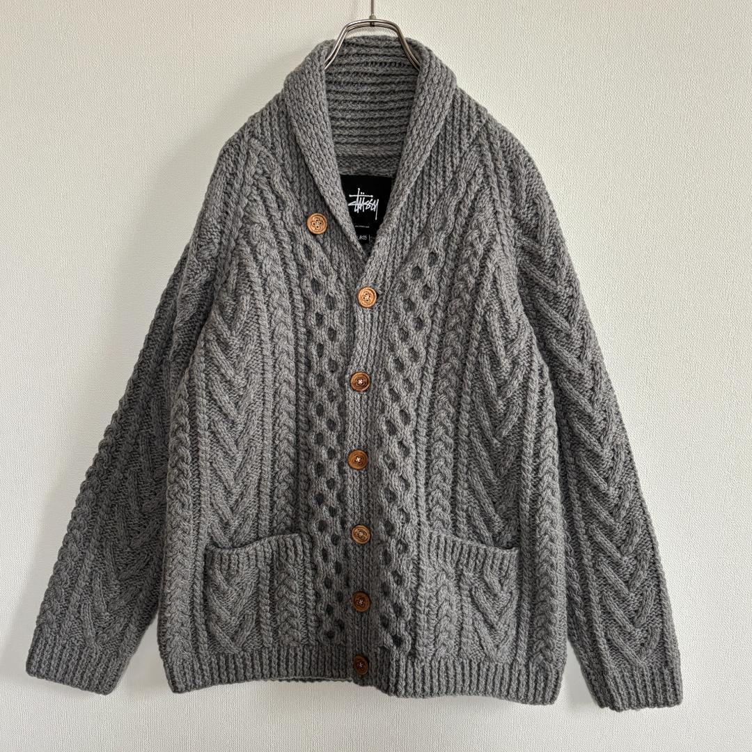 【超人気・極美品】ステューシー/ケーブルニット/厚手/ボタンロゴ/タブロゴ/XL