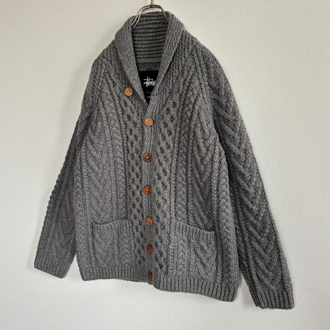 【超人気・極美品】ステューシー/ケーブルニット/厚手/ボタンロゴ/タブロゴ/XL