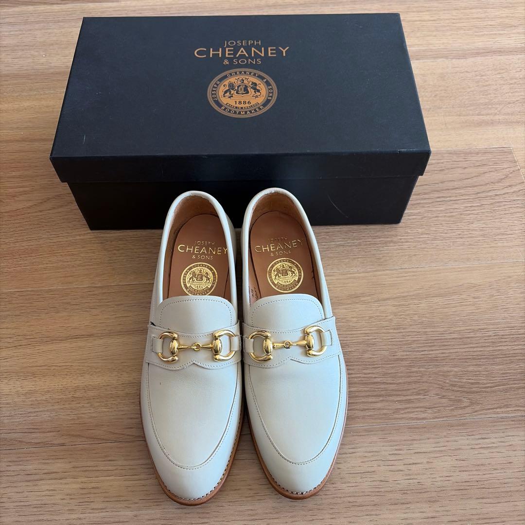 コバキタス　JOSEPH CHEANEY ホワイトローファー