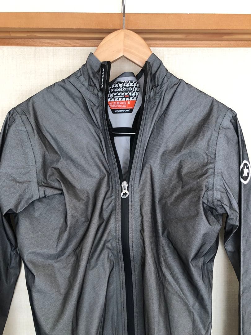 アソス　レインジャケット、シュロスワント