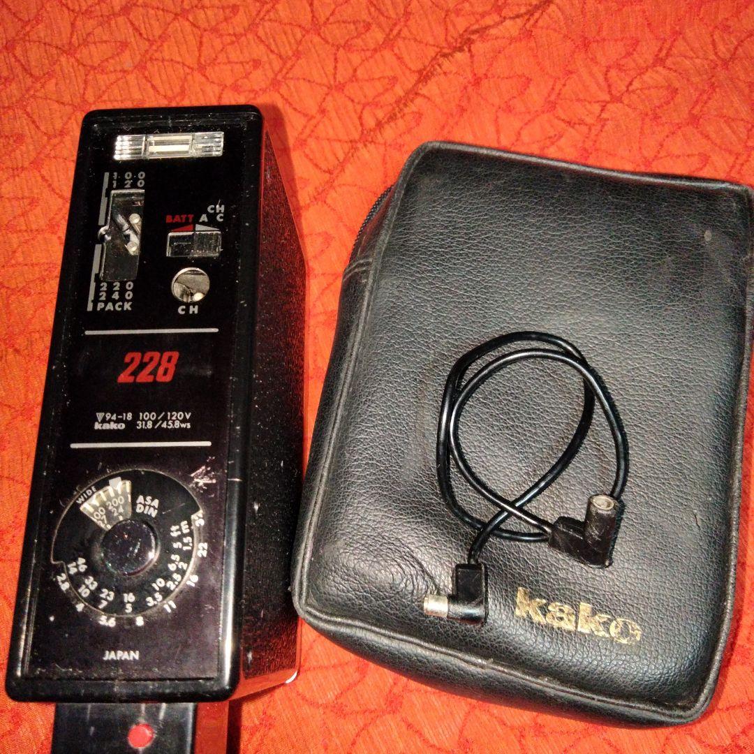 OLYMPUS M -1(149183)フィルムカメラとKako228フラッシュ