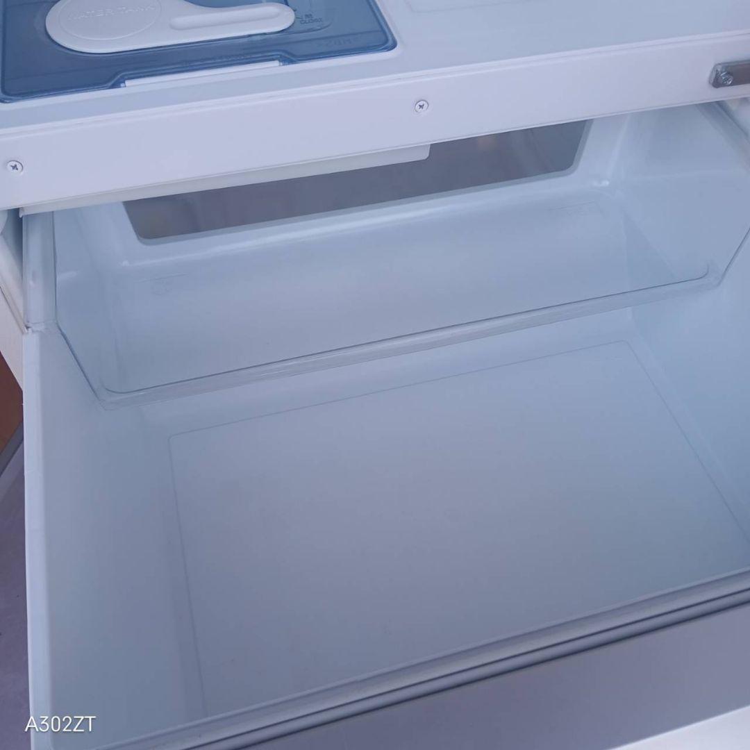 C070 送料設置無料　三菱　人気モデル　自動製氷機能付き大型冷蔵庫　335L