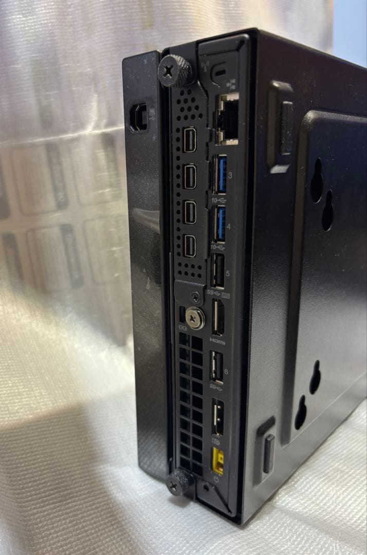 ミニPC Lenovo ThinkStation P330 Tiny i7 Quadro