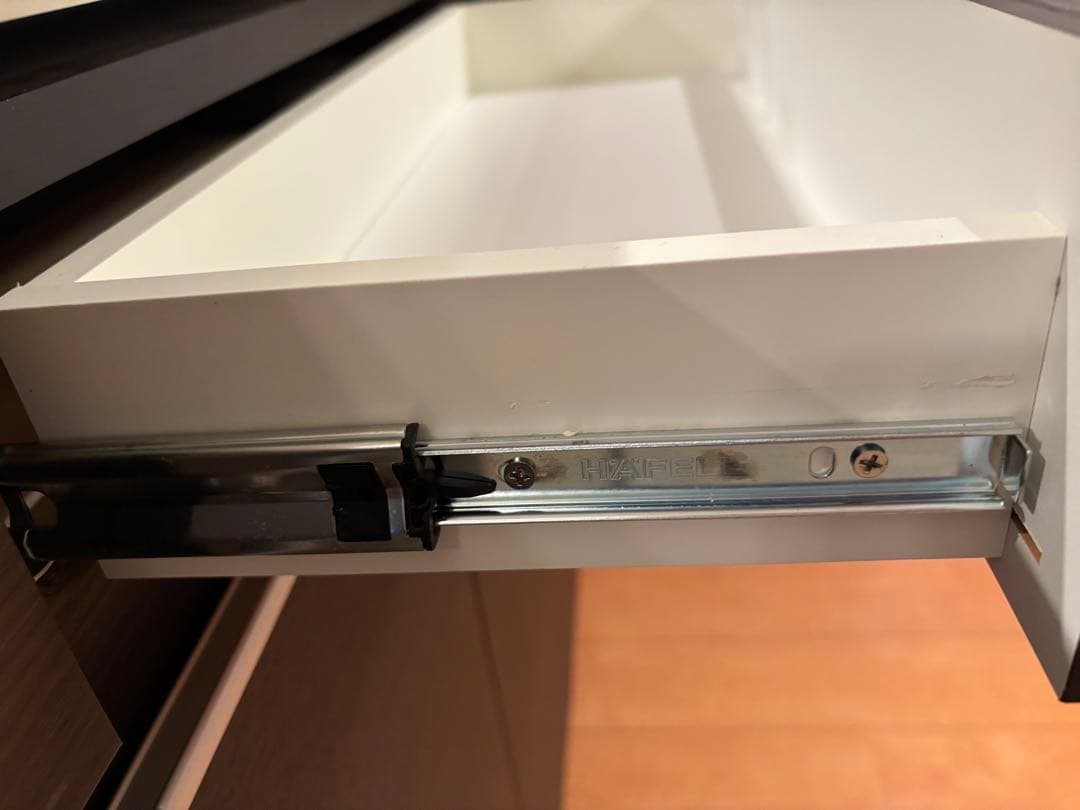 【最終値下げ・送料込・3月末まで】ディノス　キッチンカウンター下収納