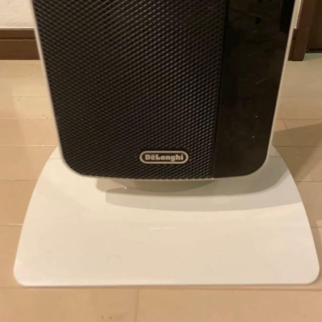 DeLonghi セラミックファンヒーター タワー型