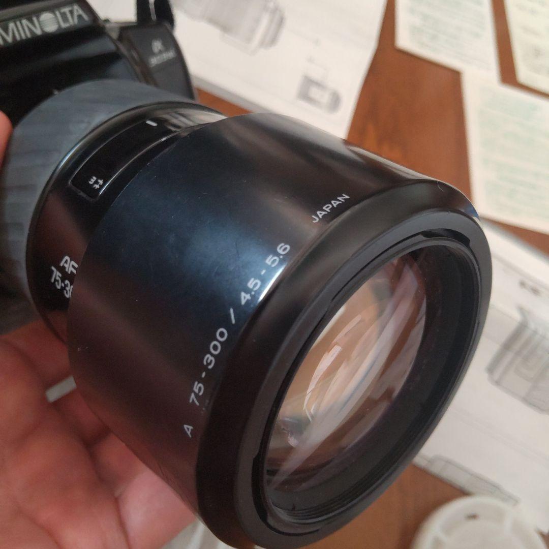 ミノルタ　一眼レフカメラ　α-303si と AF75-300mm