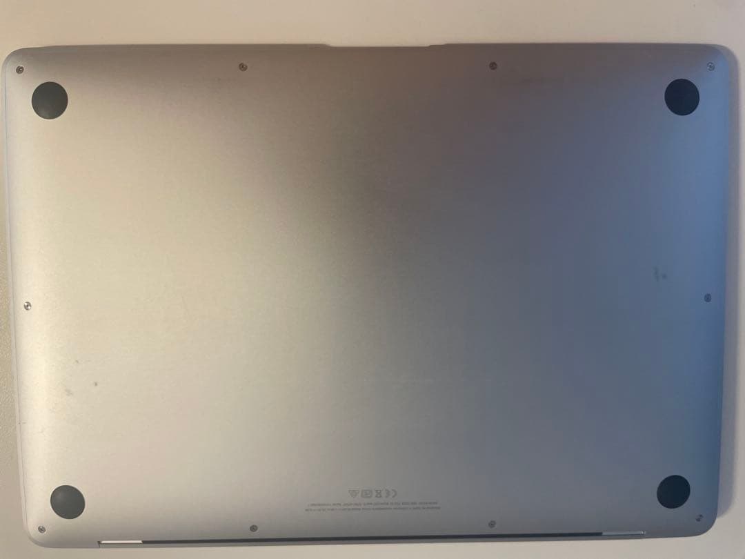 MacBook Air13インチM1搭載　2020年発売