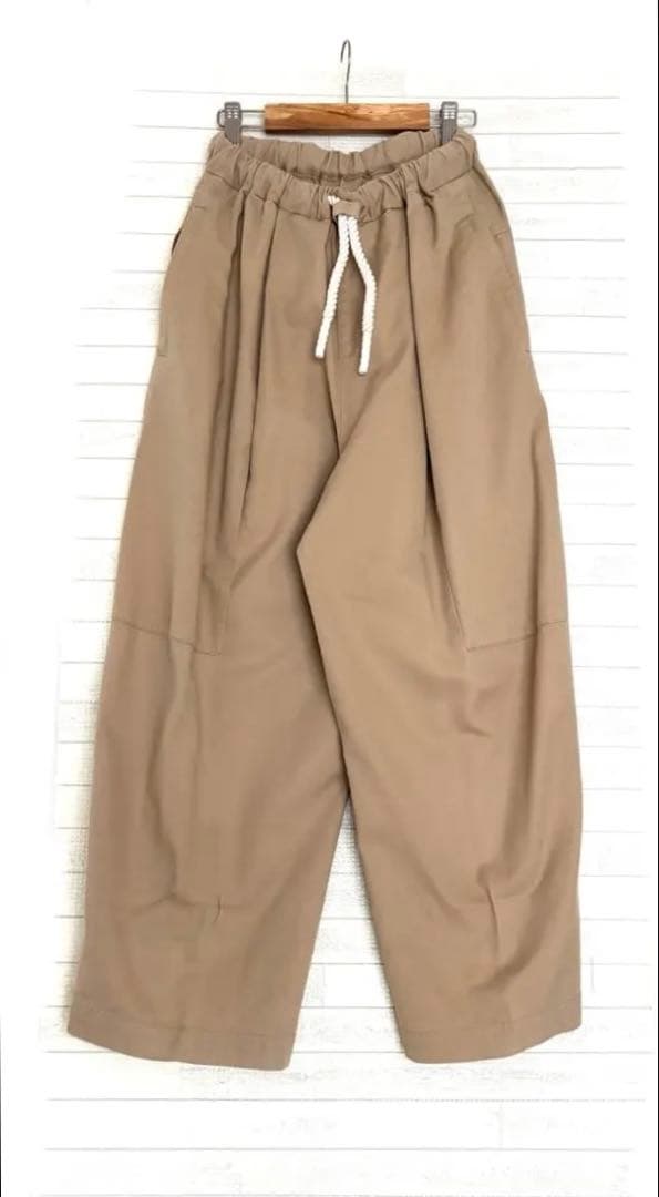 nagonstans ワイド タック パンツ ベージュ ドローストリング S