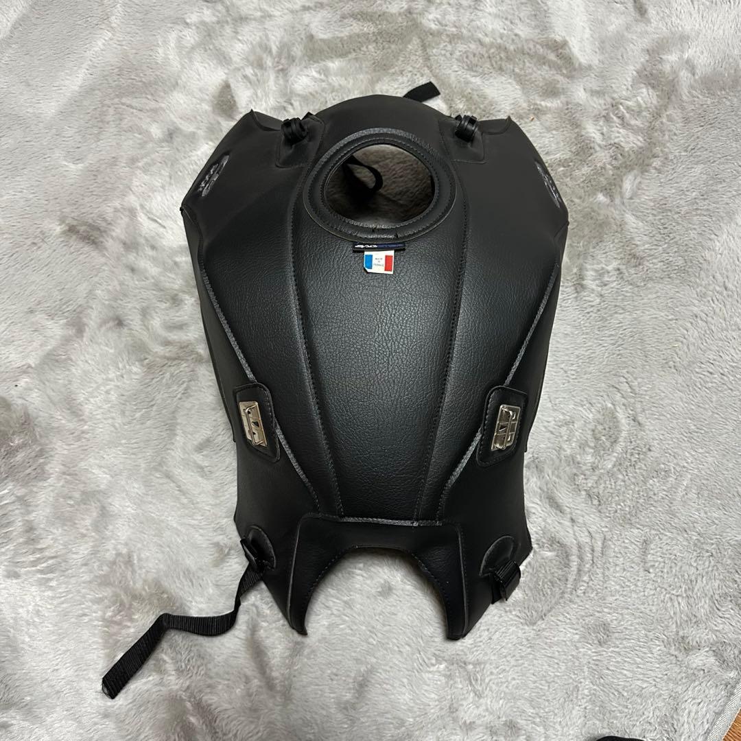 バグスター タンクカバー CB250R マットグレー 1762D