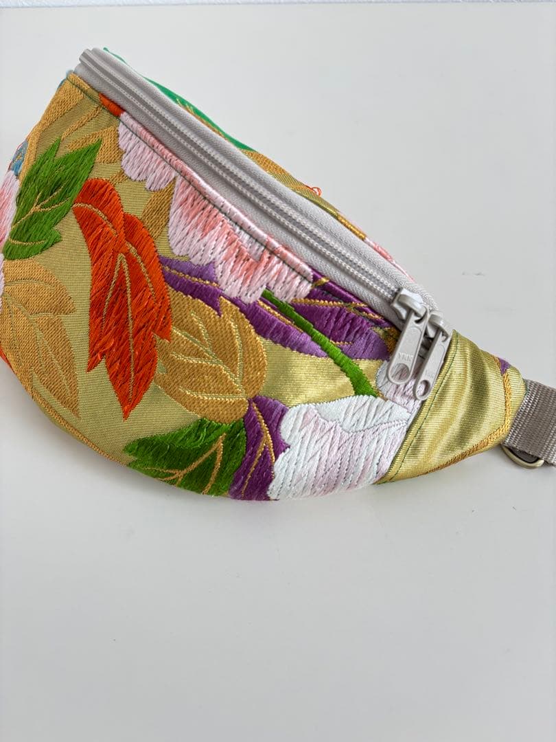 牡丹柄 袋帯スリングバッグ　帯リメイクバッグ　クロスボディバッグ