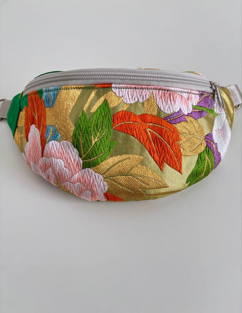 牡丹柄 袋帯スリングバッグ　帯リメイクバッグ　クロスボディバッグ