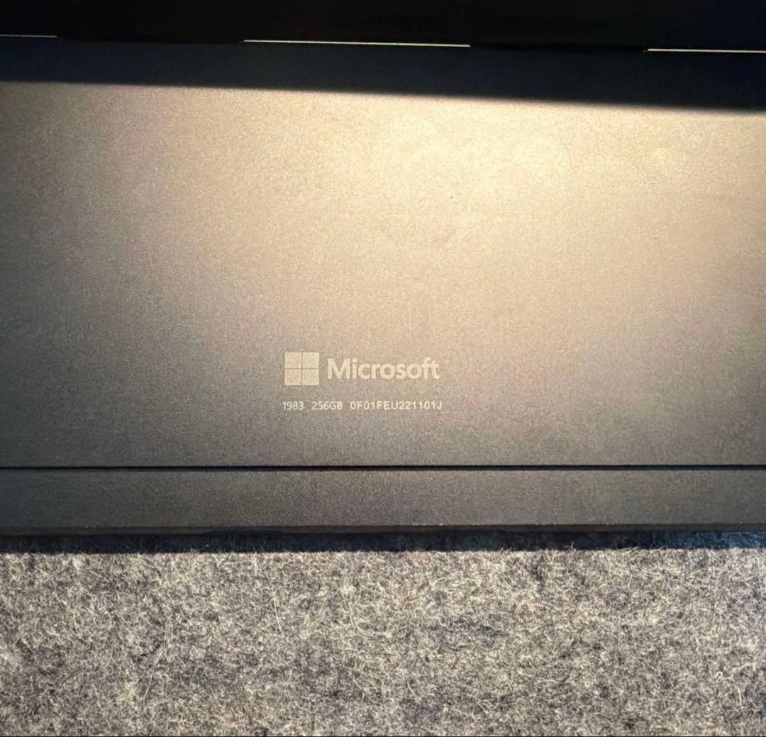Surface Pro 8 11世代 i7 /16GB RAM /タッチ3K
