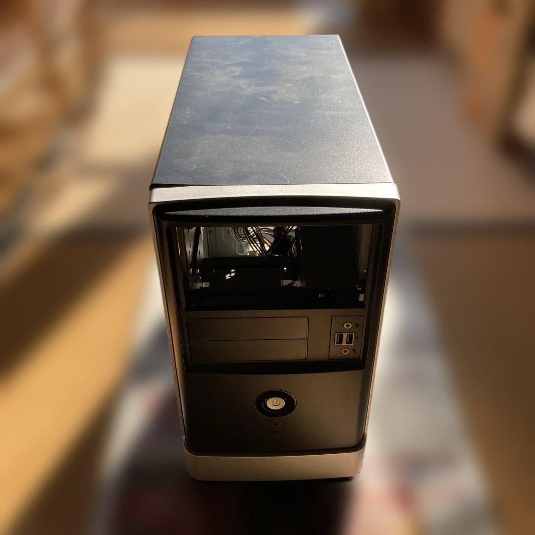 ミニタワー型PCケース USBポート付き