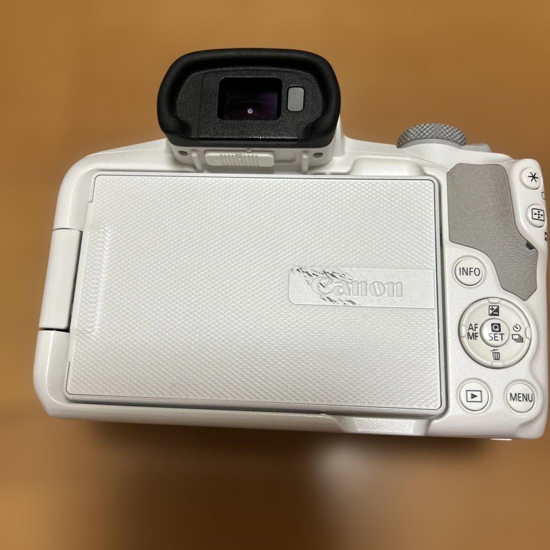 canon eos r50 ダブルズームキット　値下げ