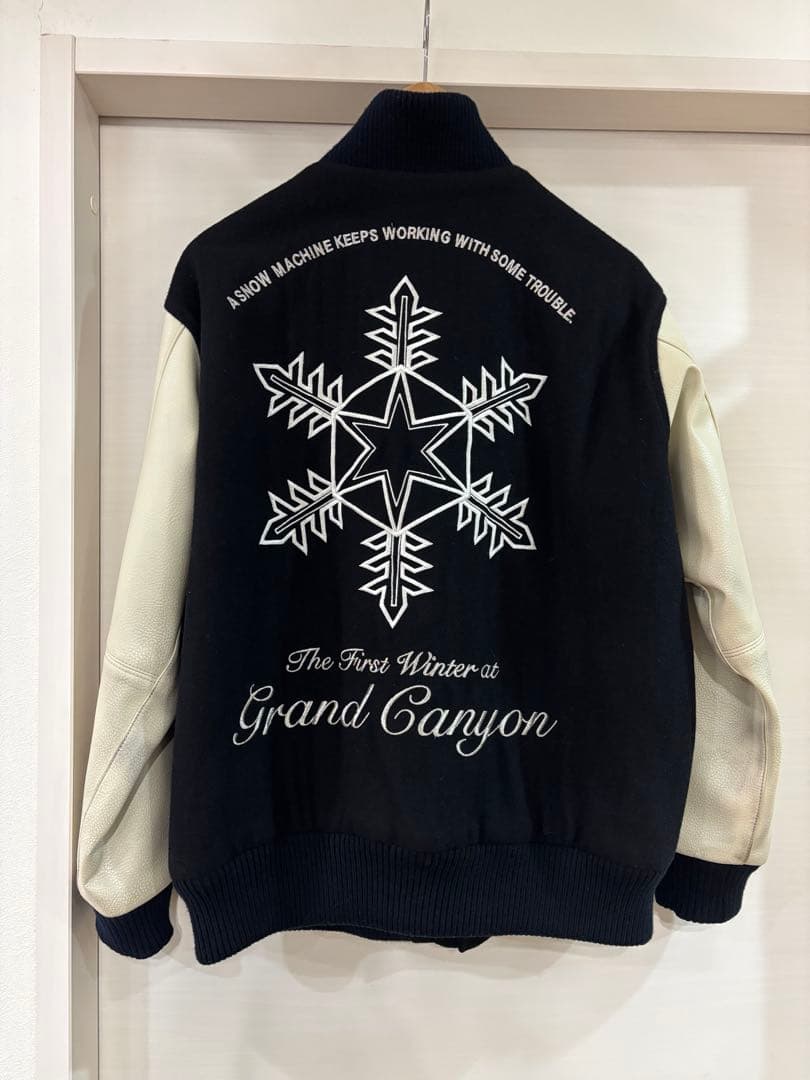 美品　GDC グランドキャニオン　スタジャン ネイビー/ホワイト　レザー　S