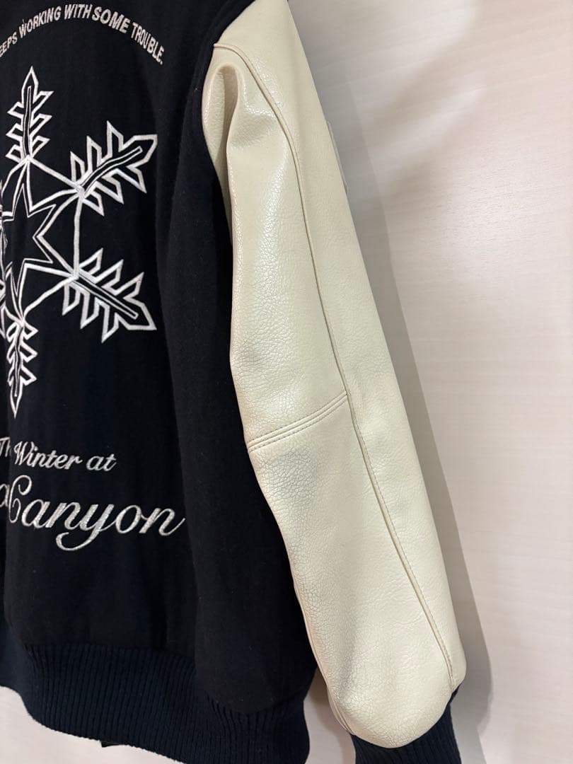 美品　GDC グランドキャニオン　スタジャン ネイビー/ホワイト　レザー　S