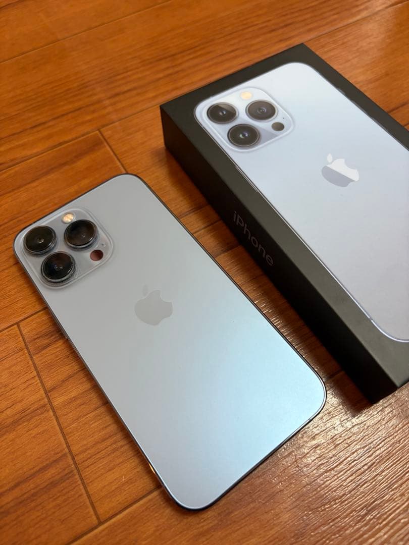 [美品]iPhone13 Pro本体256GB 本体simフリー 新品フィルム付