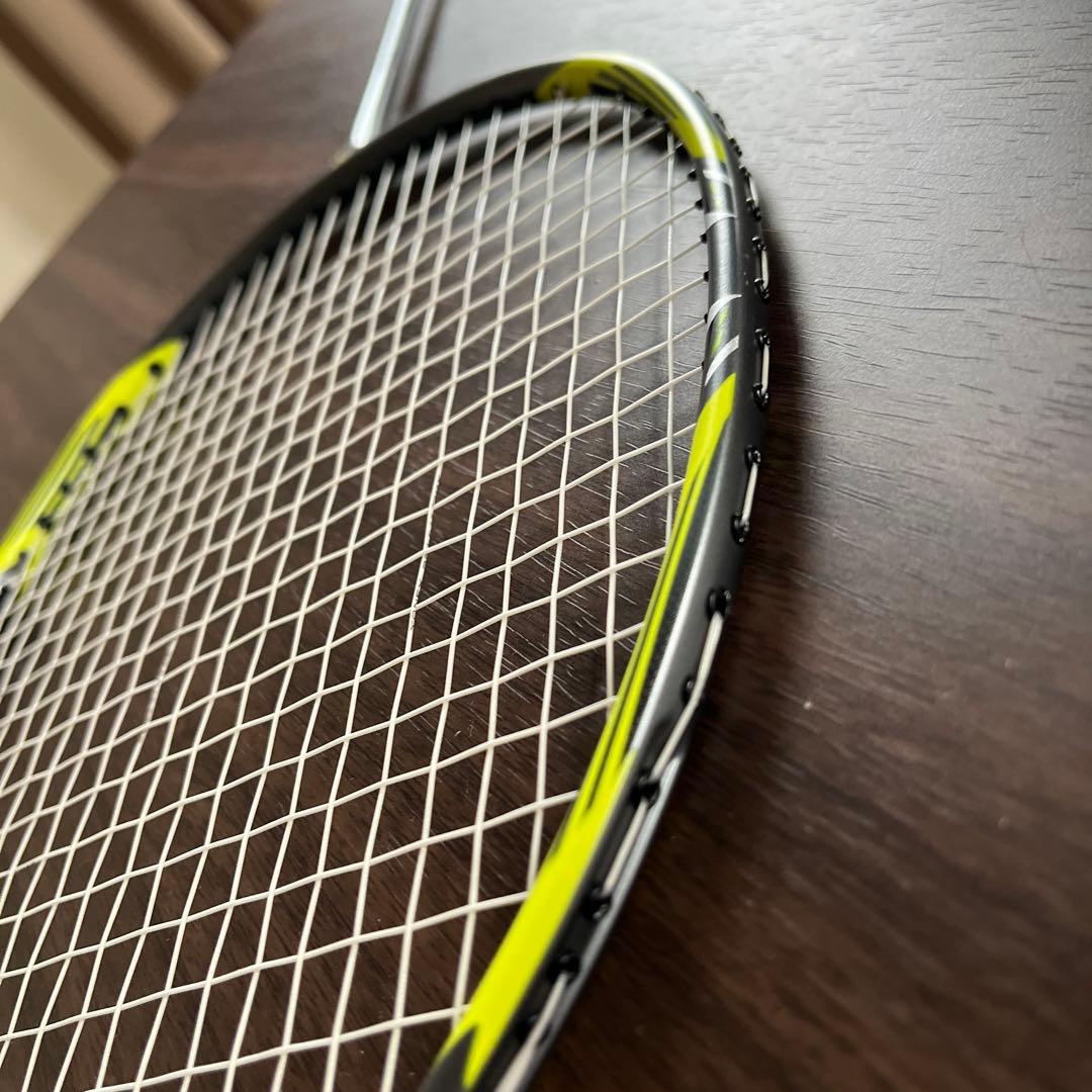 バドミントンラケット ARCSABER7 PRO 4UG6