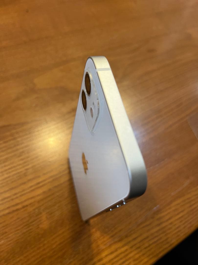 iPhone12 64GB バッテリー79%