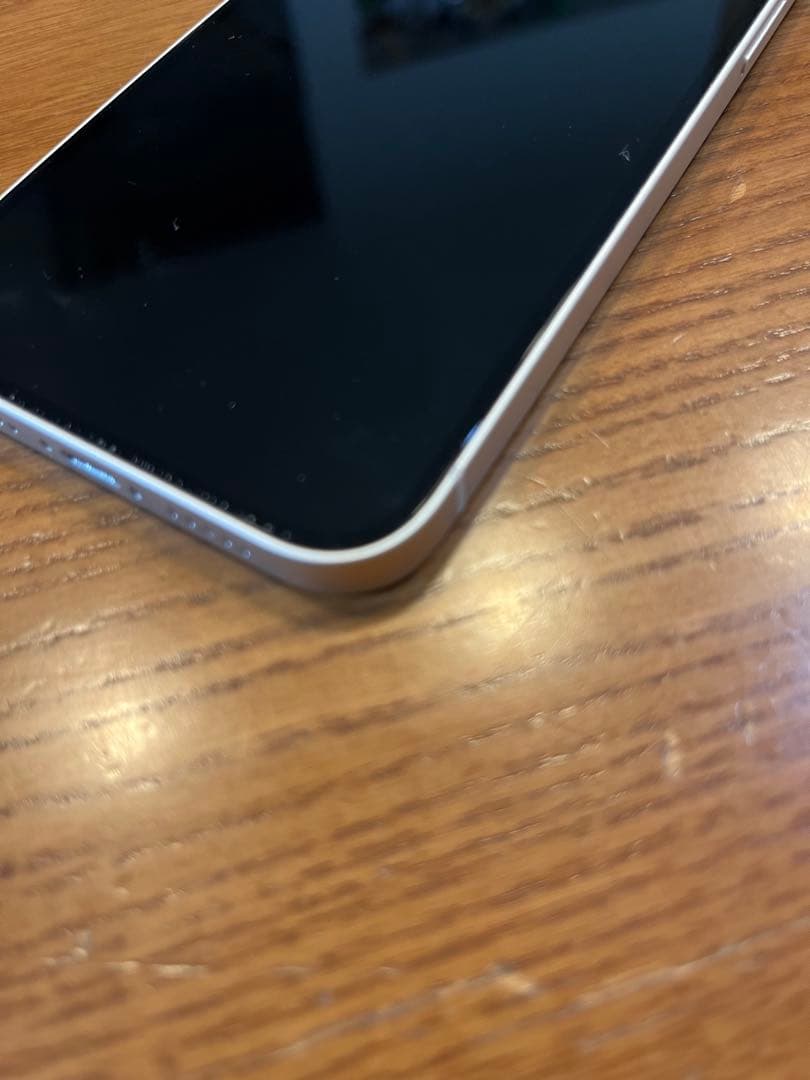 iPhone12 64GB バッテリー79%