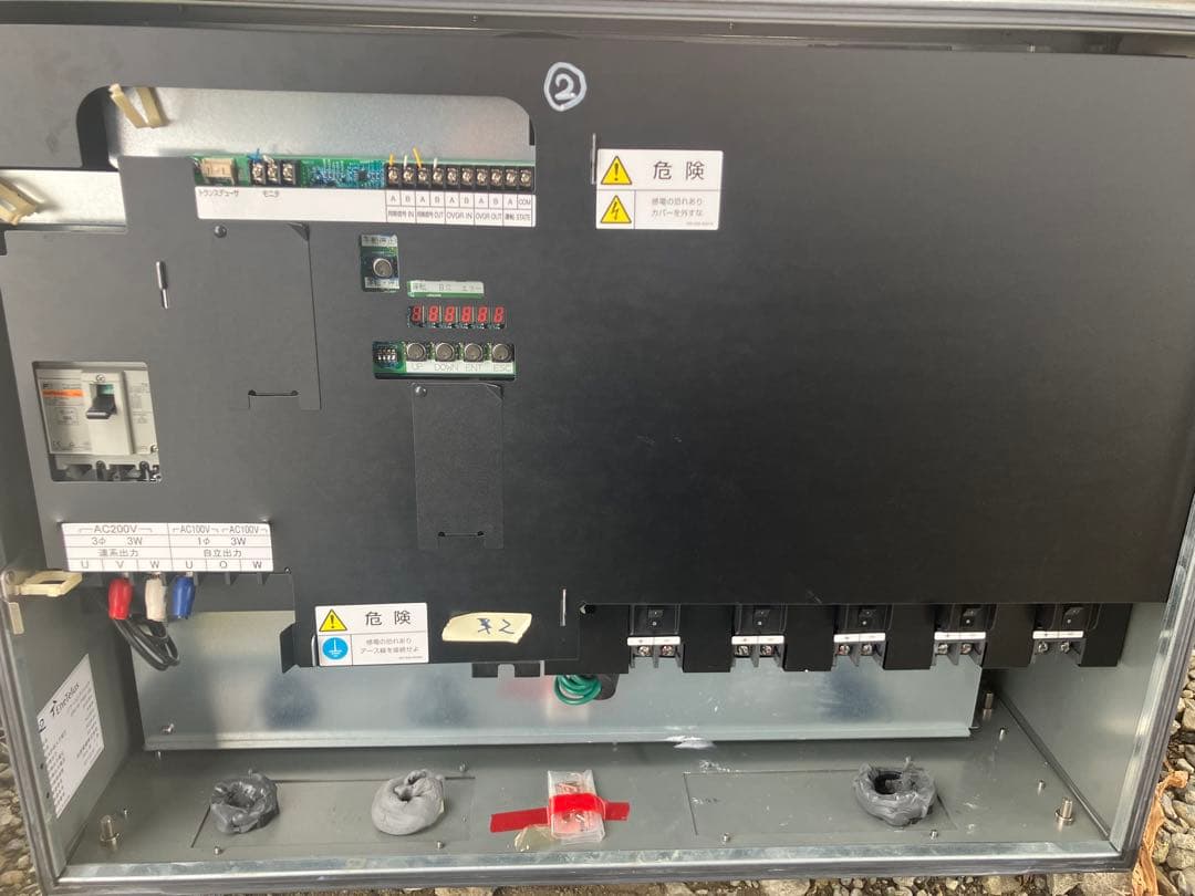 三相パワーコンディショナ　ダイヤゼブラ電機製(旧田淵電機)9.9kwパワコン③