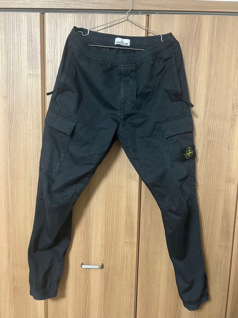 ストーンアイランド　カーゴパンツ　国内正規品